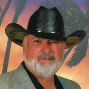 Meet your Posher, Dennis